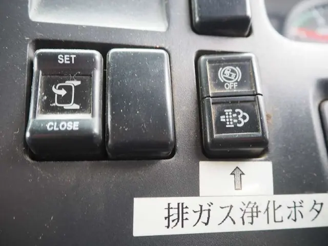 いすゞ フォワード PKG-FRR90S1(2WD)の写真48