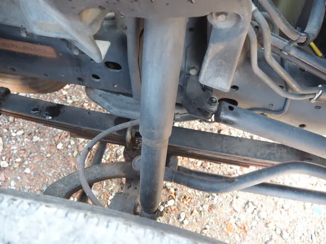 いすゞ エルフ PB-NKR81N(2WD)の写真11