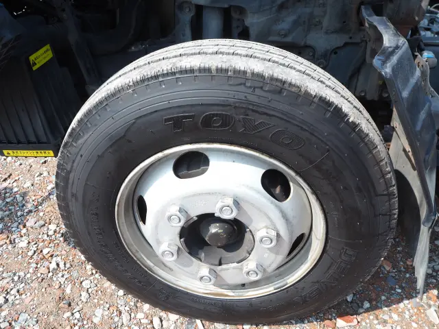 いすゞ エルフ PB-NKR81N(2WD)の写真37