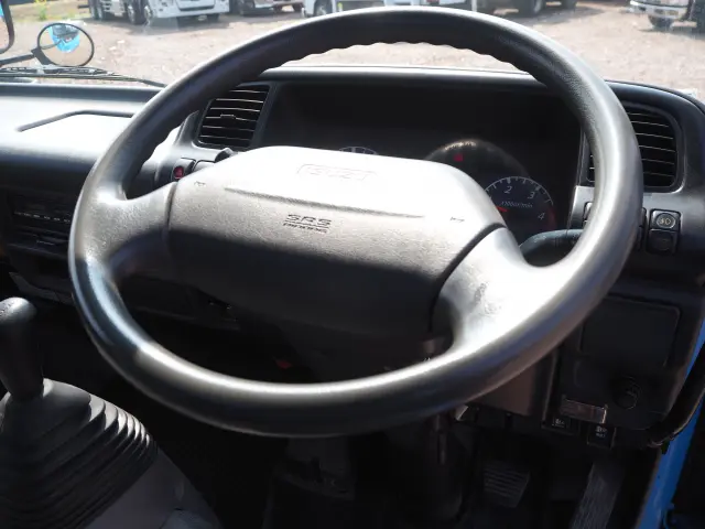 いすゞ エルフ PB-NKR81N(2WD)の写真49