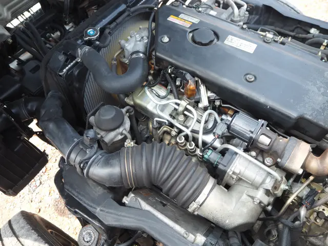 いすゞ エルフ PB-NKR81AN(2WD)の写真43