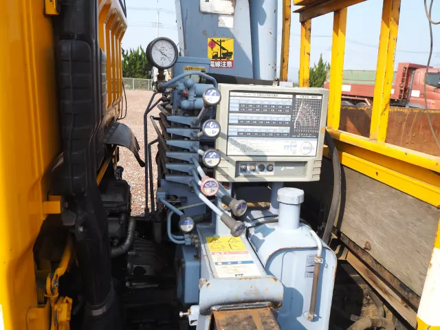 三菱 キャンター KK-FE63EEY(2WD)の写真12