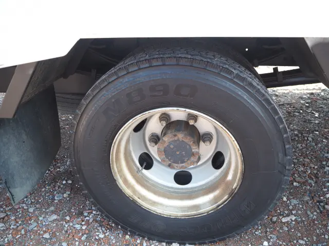 いすゞ フォワード KK-FRR35J4S(2WD)の写真18