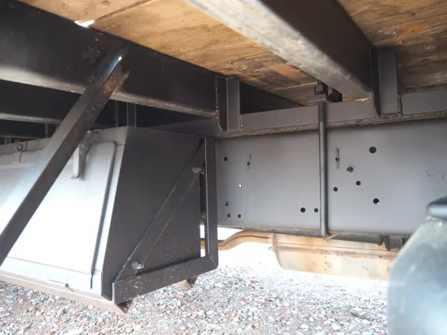 いすゞ フォワード KK-FRR35J4S(2WD)の写真32