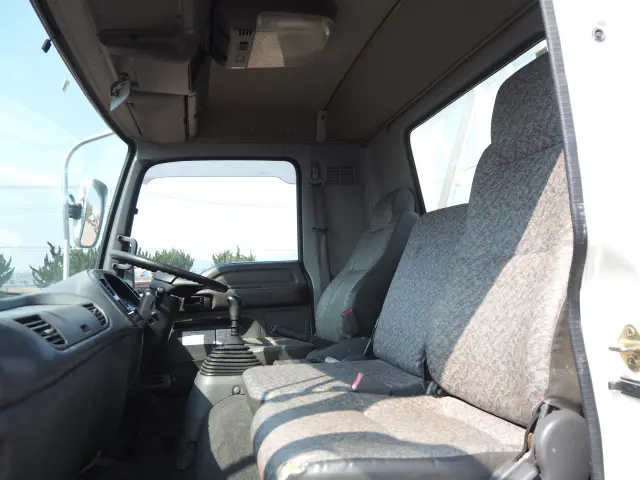 いすゞ フォワード KK-FRR35J4S(2WD)の写真40