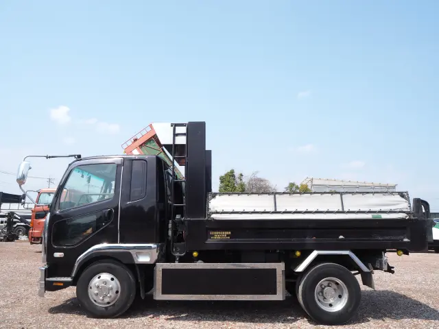 三菱 ファイター PA-FK61F(2WD)の写真2