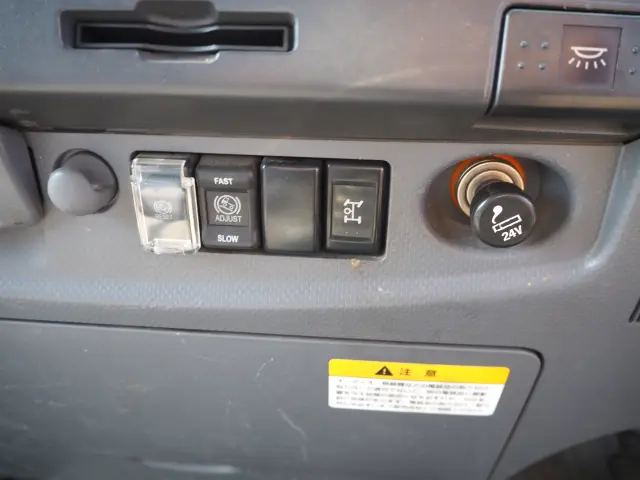 いすゞ フォワード PKG-FSR34S2(2WD)の写真47