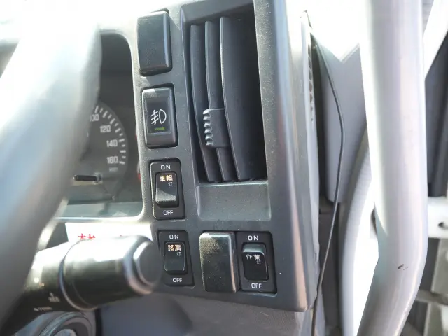いすゞ フォワード PKG-FSR34S2(2WD)の写真49