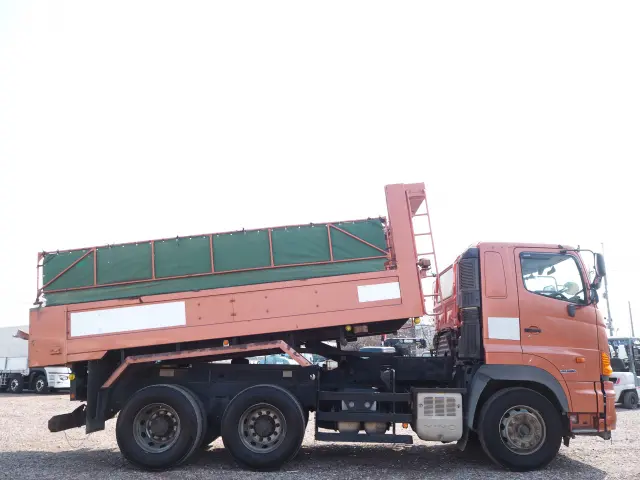 日野 プロフィア QPG-FS1AKDA(6x4)の写真6