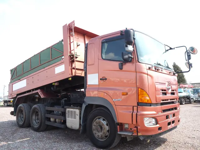 日野 プロフィア QPG-FS1AKDA(6x4)の写真7