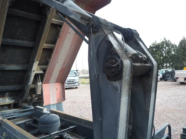 日野 プロフィア QPG-FS1AKDA(6x4)の写真15