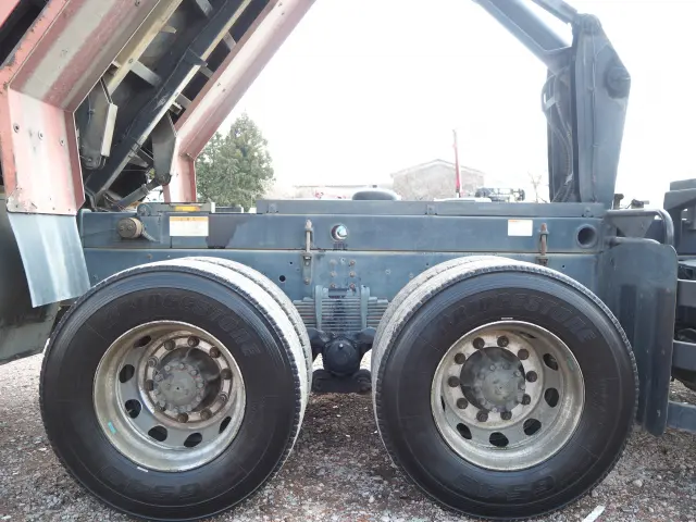 日野 プロフィア QPG-FS1AKDA(6x4)の写真19