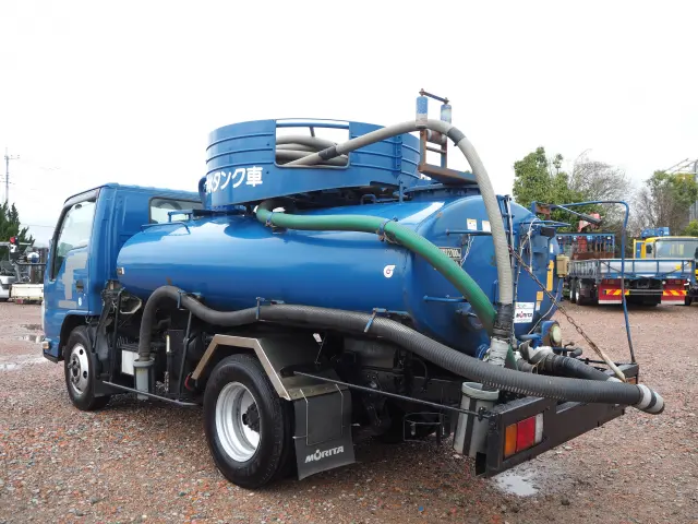 いすゞ エルフ SKG-NKR85AN(2WD)の写真3