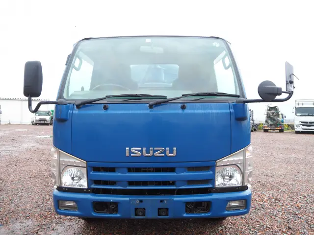 いすゞ エルフ SKG-NKR85AN(2WD)の写真8