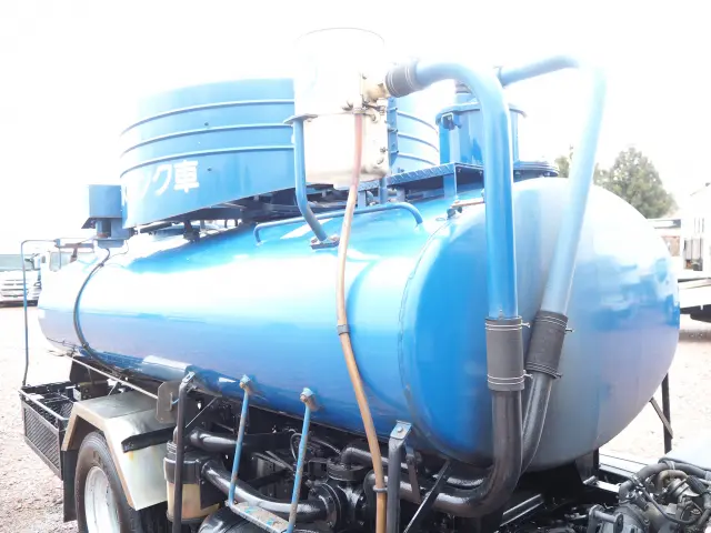 いすゞ エルフ SKG-NKR85AN(2WD)の写真10