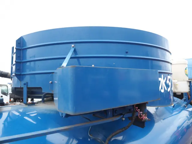 いすゞ エルフ SKG-NKR85AN(2WD)の写真22