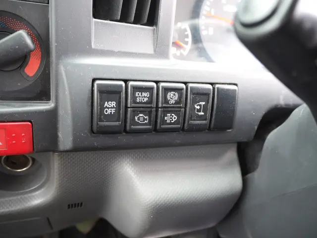 いすゞ エルフ SKG-NKR85AN(2WD)の写真48