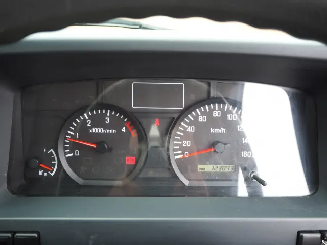 いすゞ エルフ SKG-NKR85AN(2WD)の写真50