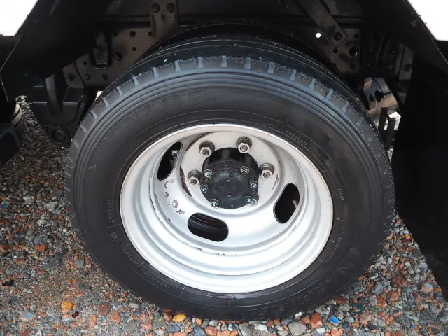 三菱 キャンター TPG-FBA00(2WD)の写真33