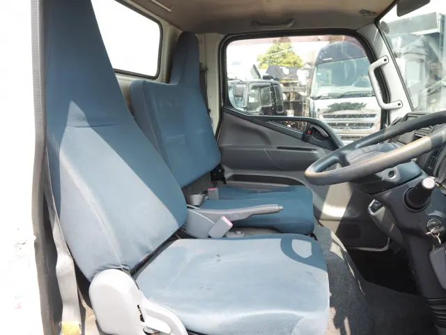 三菱 キャンター TPG-FBA00(2WD)の写真46