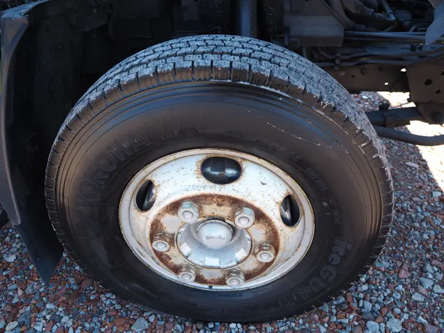 いすゞ エルフ PDG-NPR75N(2WD)の写真17