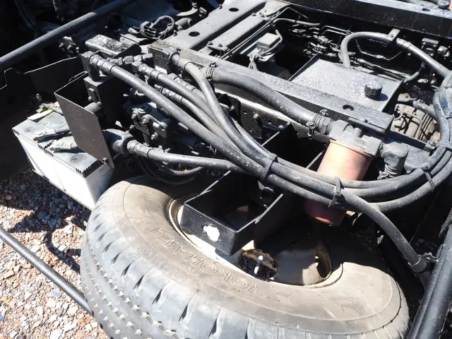 いすゞ エルフ PDG-NPR75N(2WD)の写真34