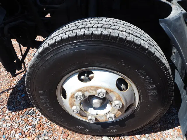 いすゞ エルフ PDG-NPR75N(2WD)の写真36