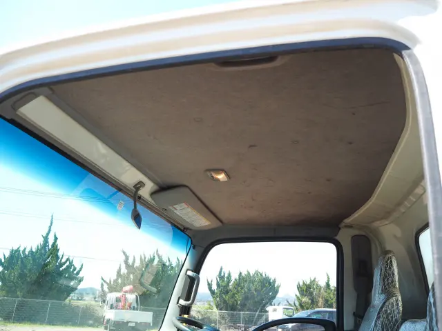 いすゞ エルフ PDG-NPR75N(2WD)の写真43