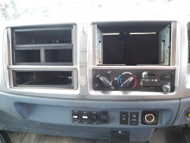 日野 レンジャー BDG-FE7JKWA(2WD)の写真46