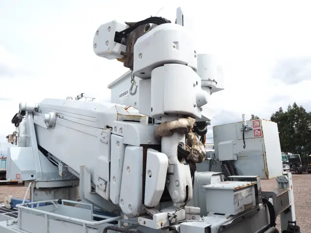 いすゞ エルフ PB-NKR81AN(2WD)の写真18