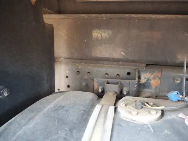 いすゞ エルフ PB-NKR81AN(2WD)の写真21