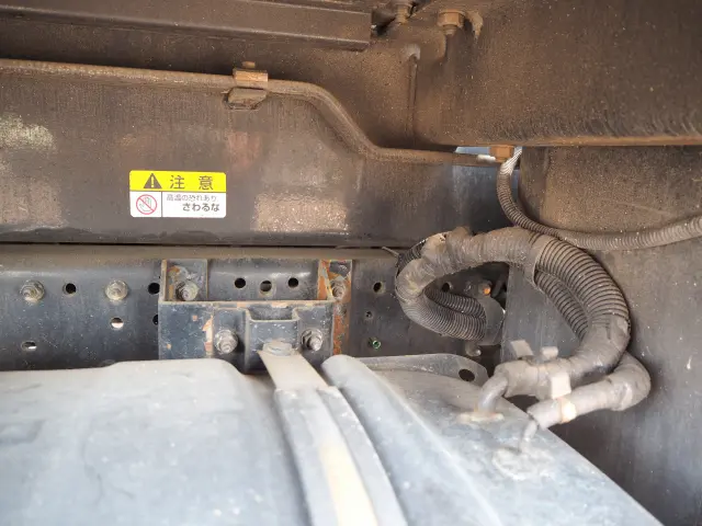 いすゞ エルフ PB-NKR81AN(2WD)の写真22