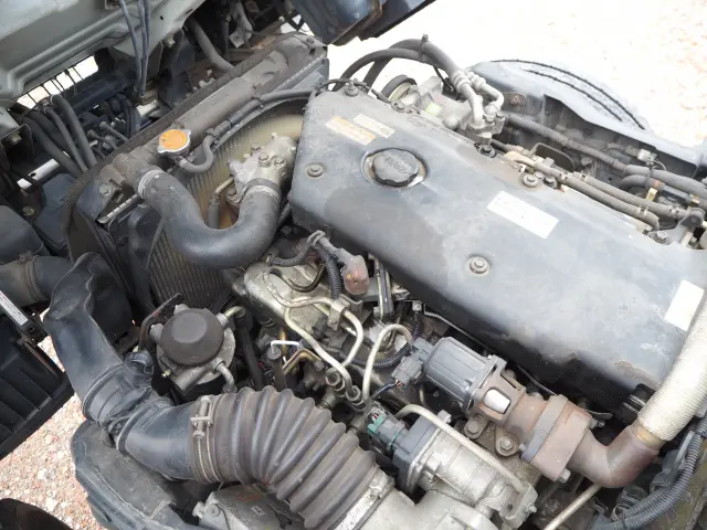 いすゞ エルフ PB-NKR81AN(2WD)の写真43