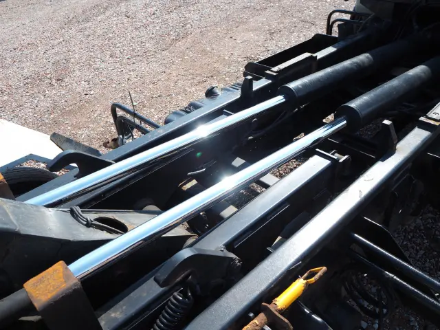 いすゞ フォワード PKG-FRR90S2(2WD)の写真10