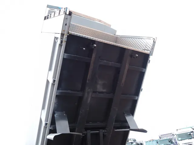 三菱 キャンター KK-FE53EBD(2WD)の写真13