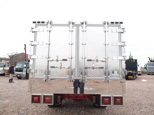 三菱 キャンター KK-FE82CE(2WD)の写真4