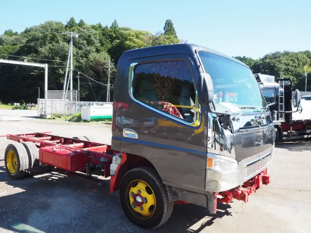 三菱 キャンター KK-FE82CE(2WD)の写真7