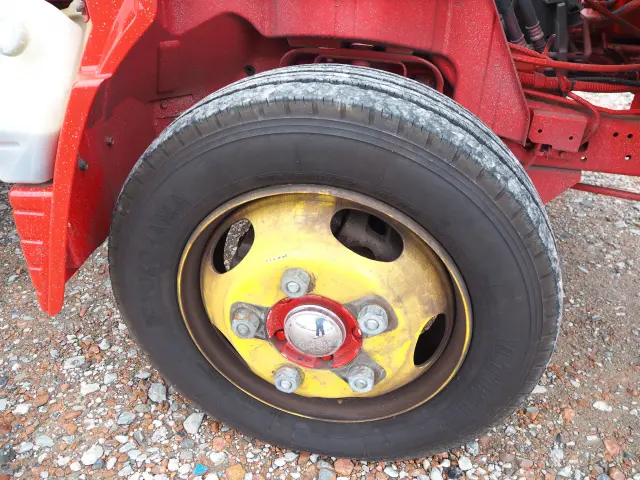 三菱 キャンター KK-FE82CE(2WD)の写真10