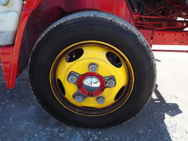 三菱 キャンター KK-FE82CE(2WD)の写真10