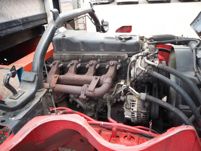 三菱 キャンター KK-FE82CE(2WD)の写真11