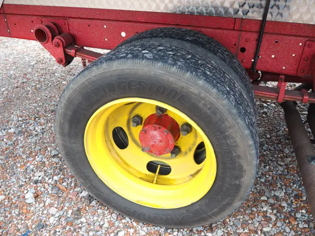 三菱 キャンター KK-FE82CE(2WD)の写真15