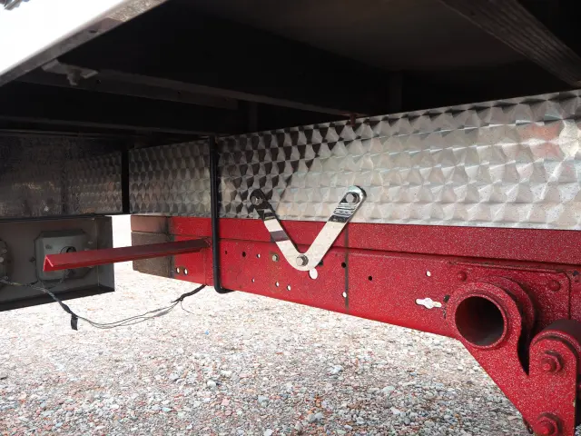 三菱 キャンター KK-FE82CE(2WD)の写真16