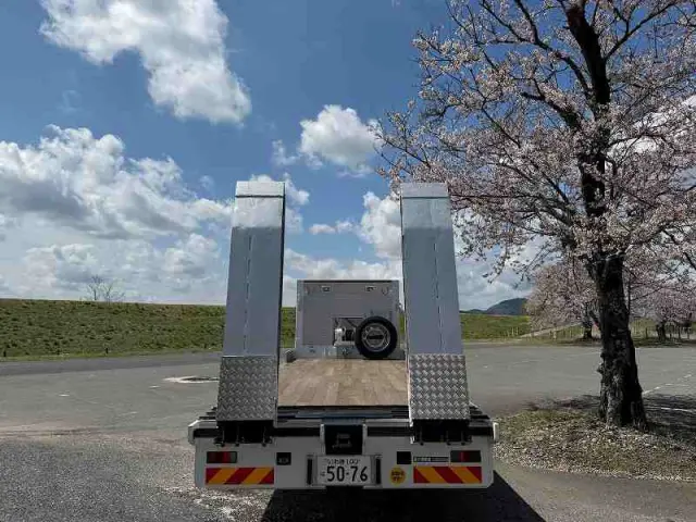 いすゞ フォワード QKG-FVZ34U2(6x4)の写真10