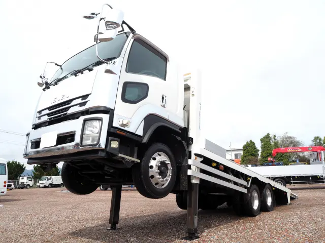 いすゞ フォワード QKG-FVZ34U2(6x4)の写真13