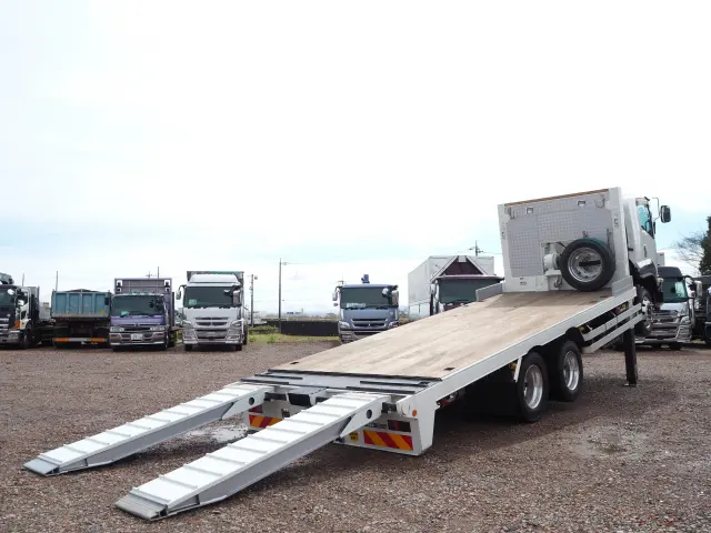 いすゞ フォワード QKG-FVZ34U2(6x4)の写真17