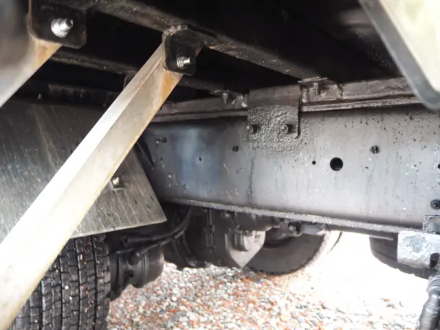 いすゞ フォワード QKG-FVZ34U2(6x4)の写真32