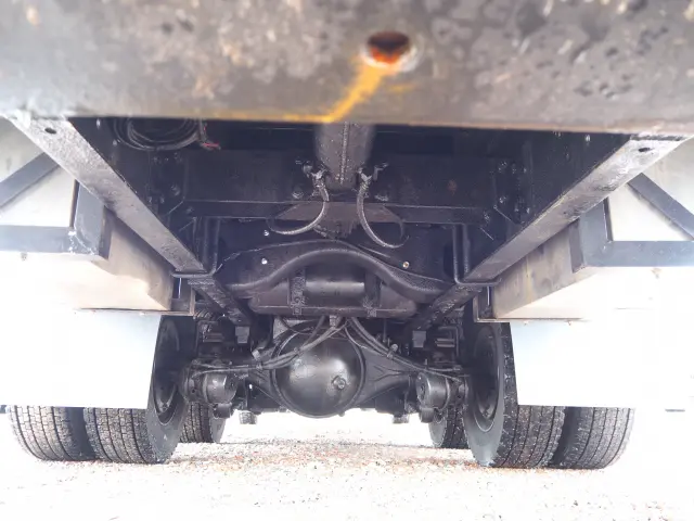 いすゞ フォワード QKG-FVZ34U2(6x4)の写真37