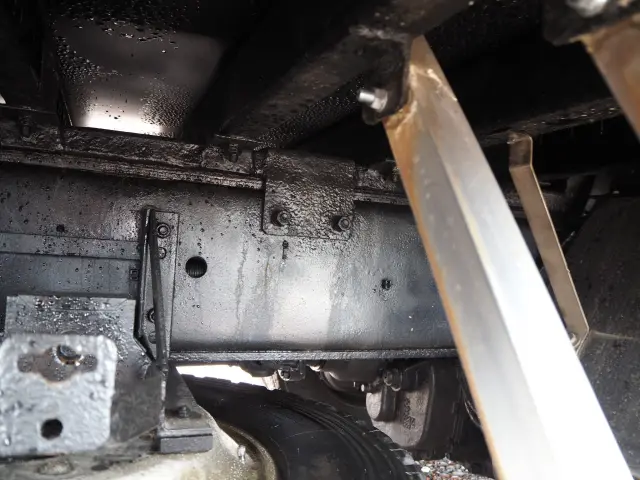 いすゞ フォワード QKG-FVZ34U2(6x4)の写真40