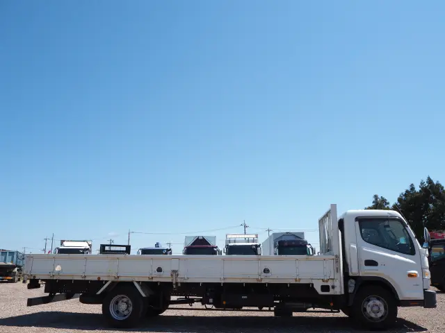 三菱 キャンター 2PG-FED90(2WD)の写真6