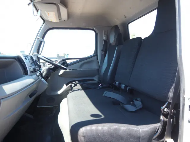 三菱 キャンター 2PG-FED90(2WD)の写真37